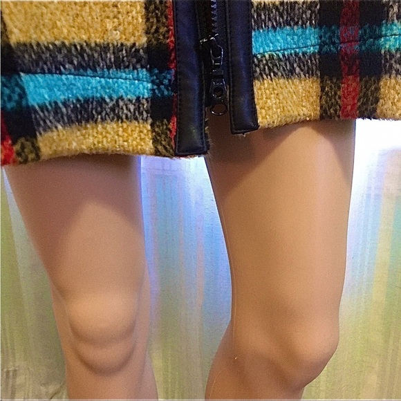 ISLE Melis Kozan designer sweater jacket in excellent condition gold, teal, bla… - Picture 4 of 13